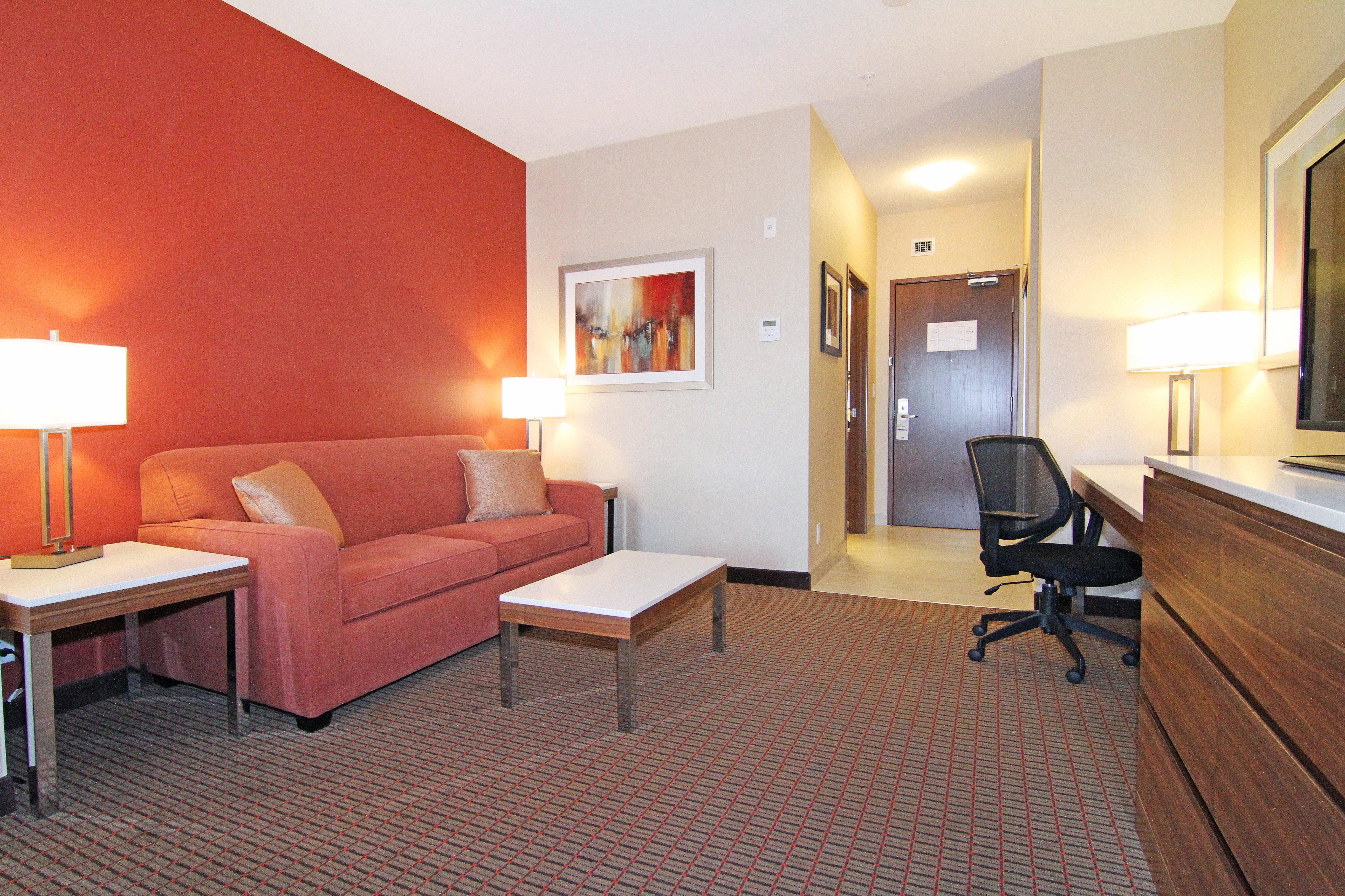 Holiday Inn Express And Suites Calgary University By Ihg Exterior foto