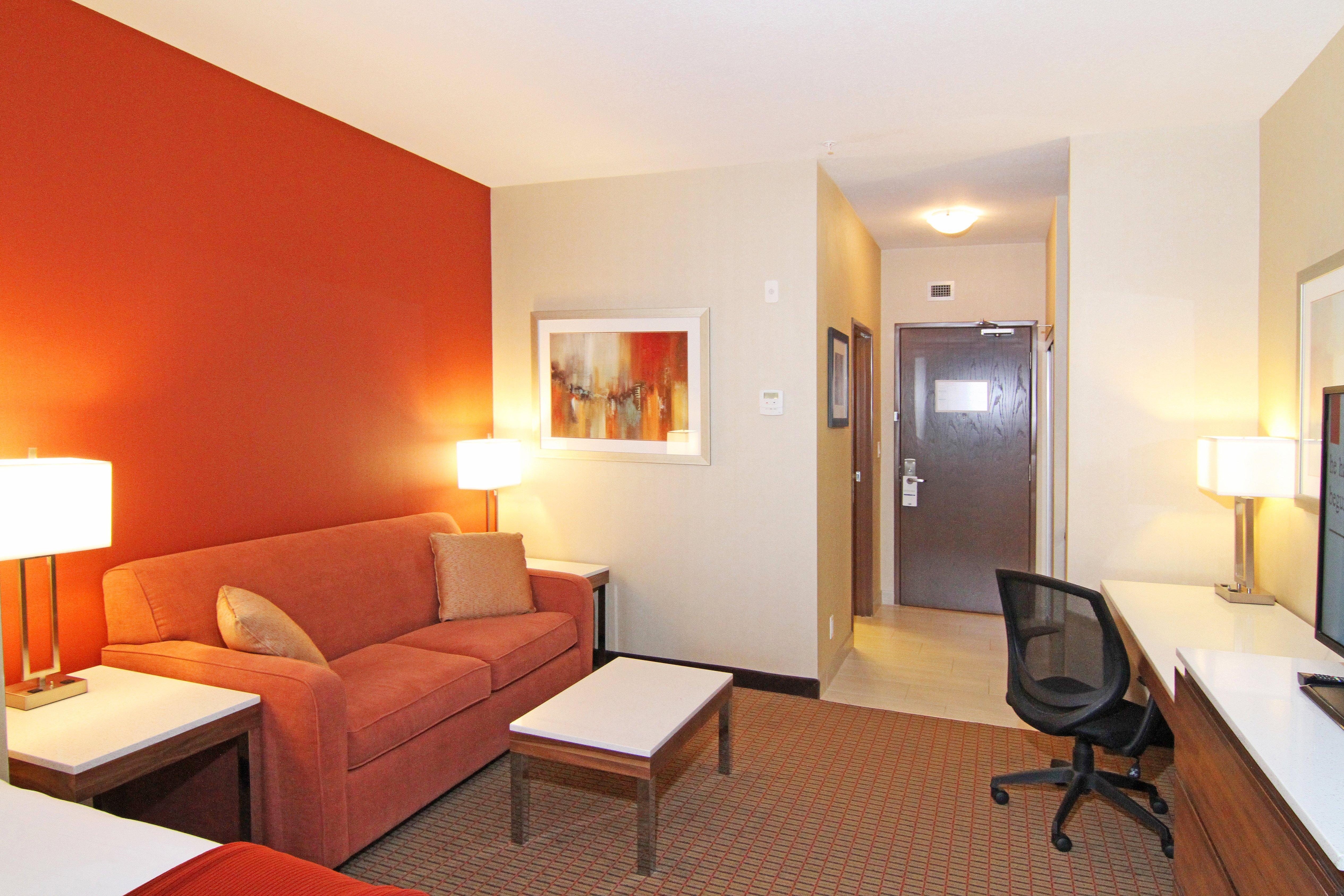 Holiday Inn Express And Suites Calgary University By Ihg Exterior foto