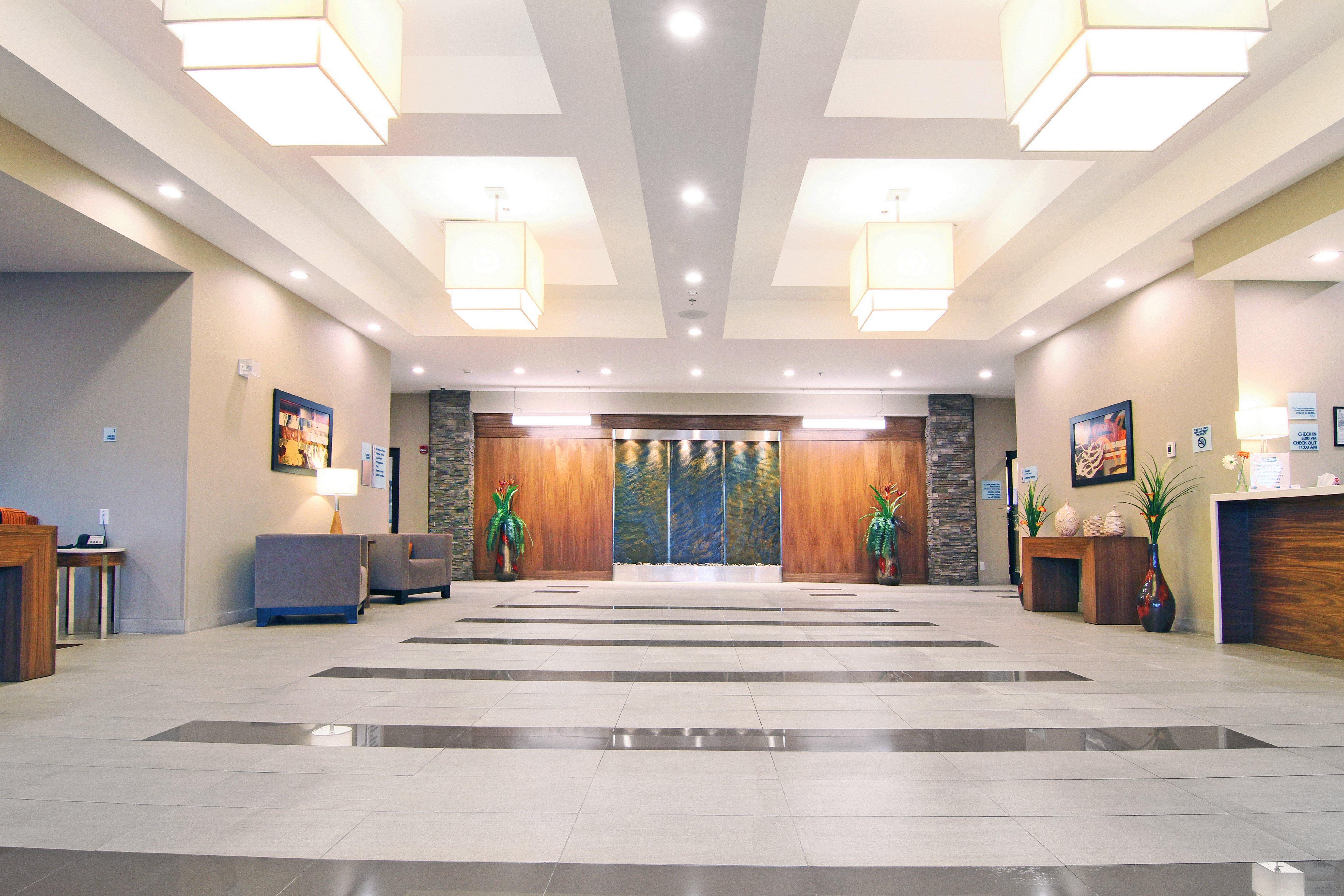 Holiday Inn Express And Suites Calgary University By Ihg Exterior foto