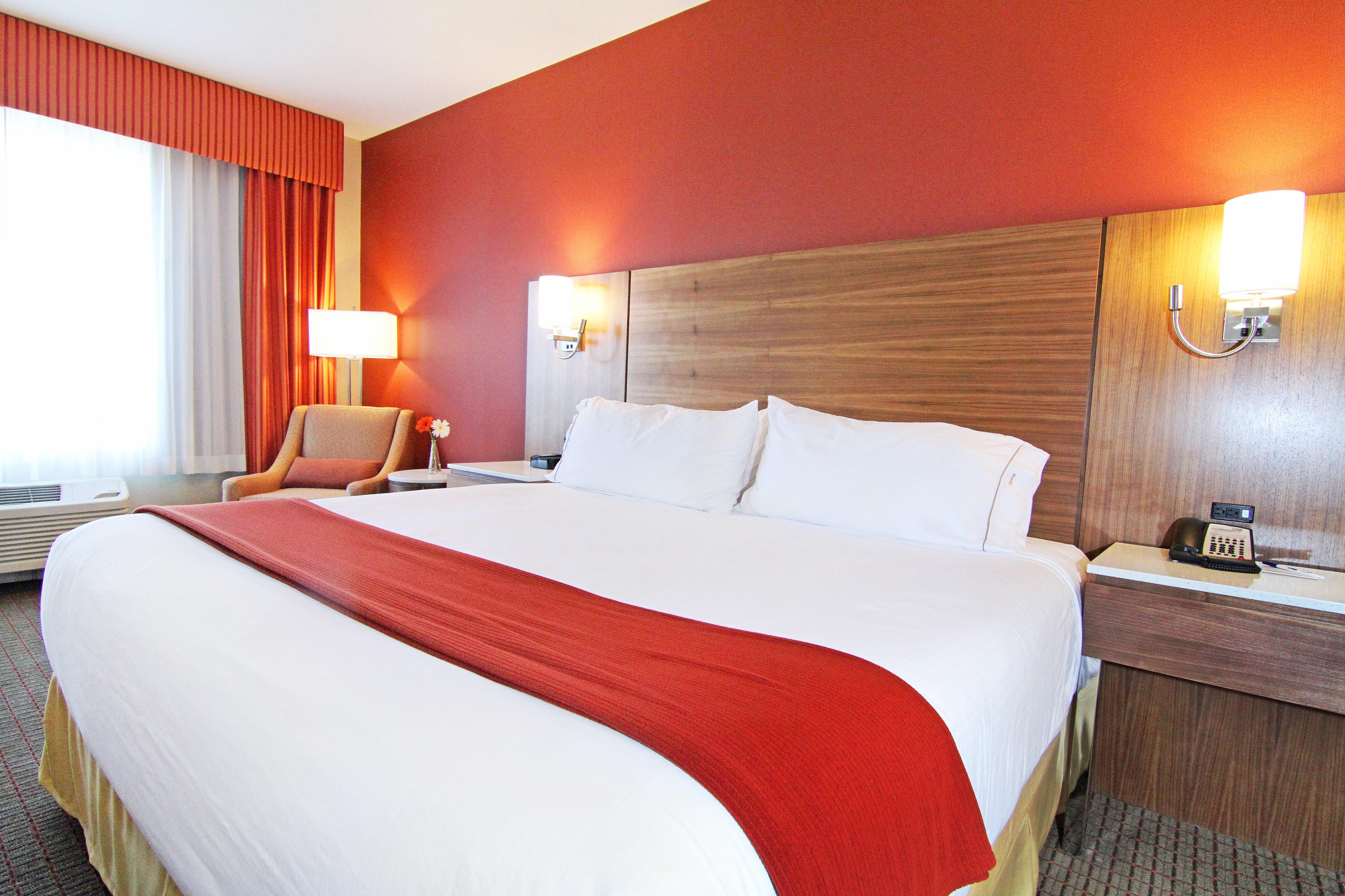 Holiday Inn Express And Suites Calgary University By Ihg Exterior foto