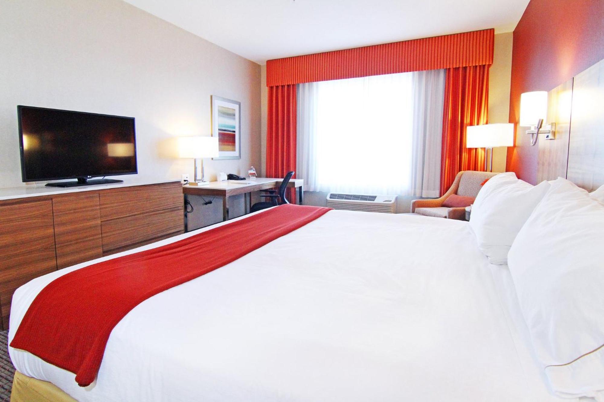 Holiday Inn Express And Suites Calgary University By Ihg Exterior foto